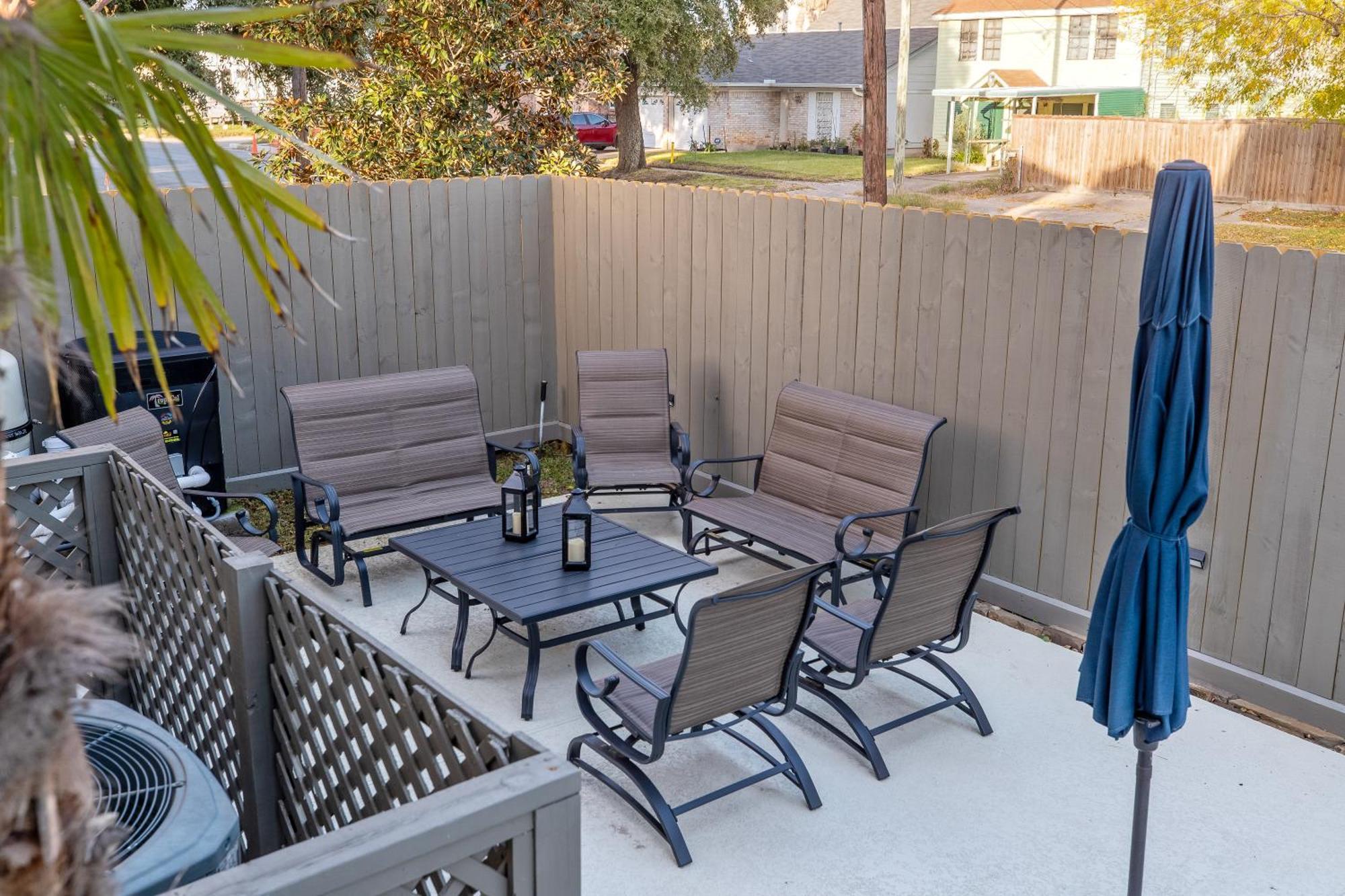 Historic 1871 Coastal Breeze With Heated Pool - Restoring Galveston Exterior foto